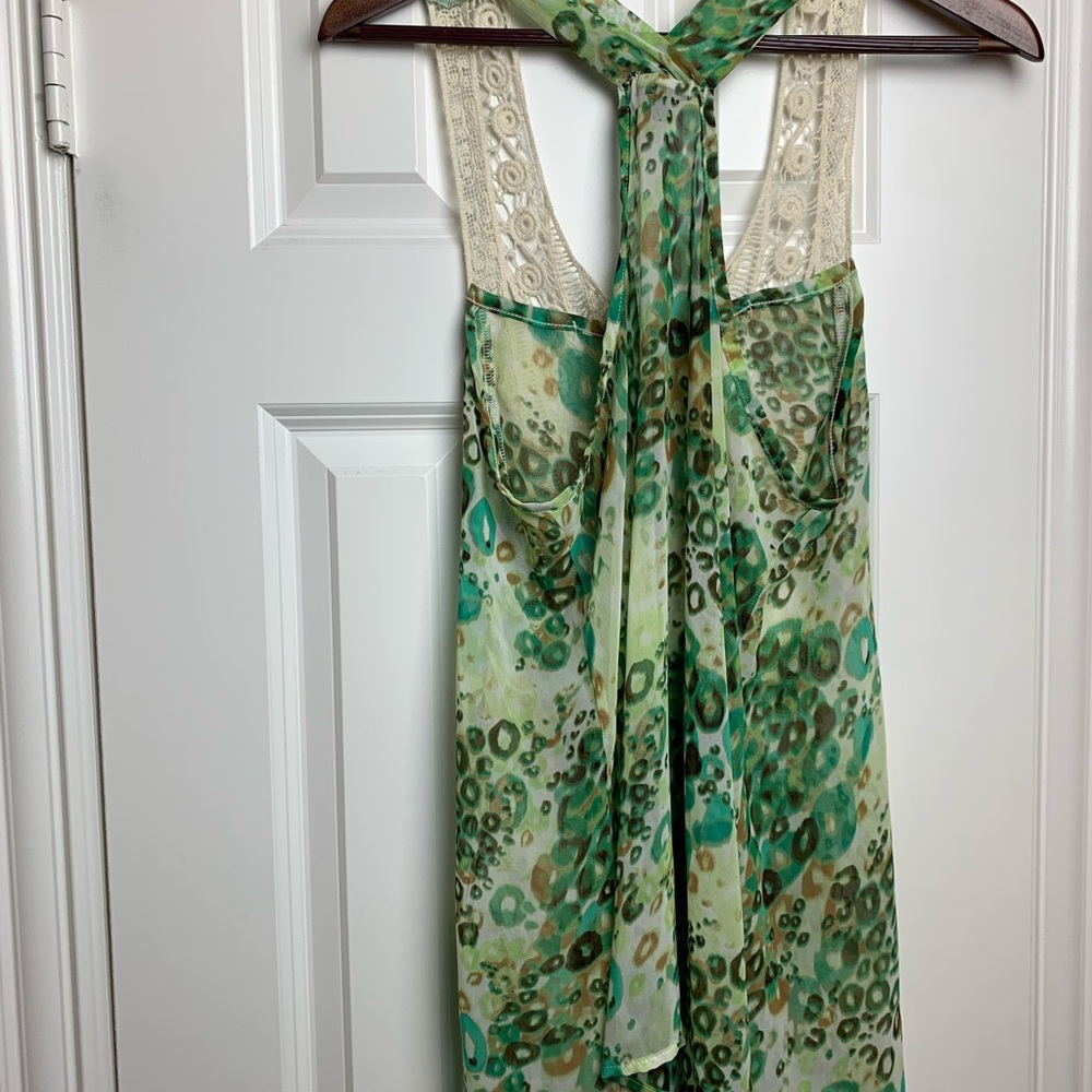 Beautiful blouse - Picture 3 of 3